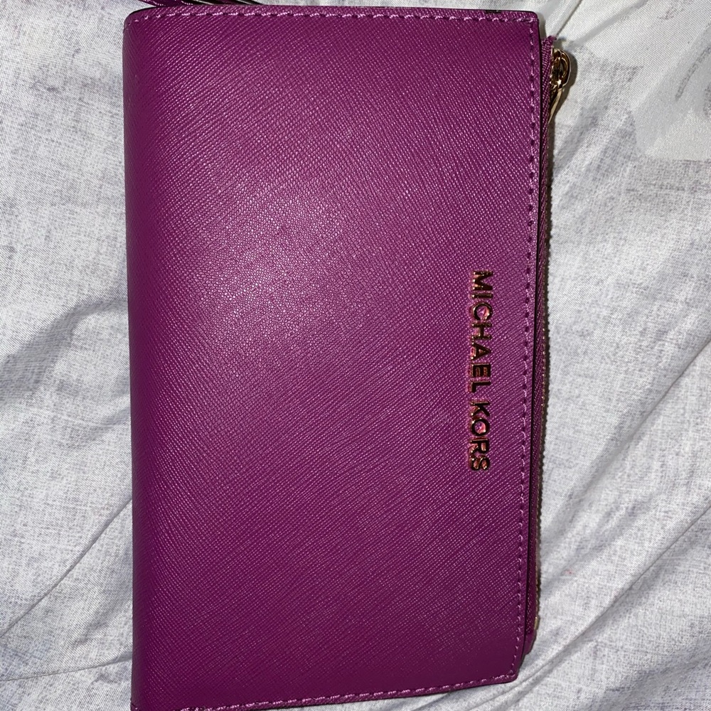 Michael Kors Wristlet